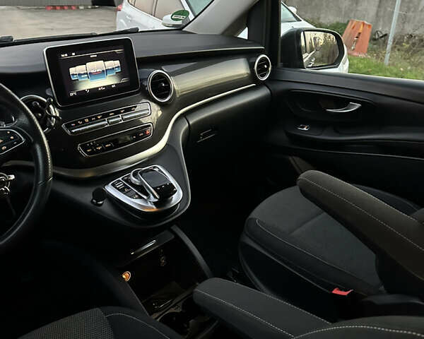 Серый Мерседес В-Класс, объемом двигателя 2.2 л и пробегом 241 тыс. км за 49000 $, фото 7 на Automoto.ua