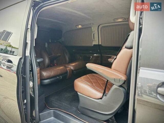 Сірий Мерседес В-Клас, об'ємом двигуна 2.14 л та пробігом 69 тис. км за 79500 $, фото 51 на Automoto.ua