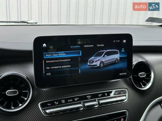 Серый Мерседес В-Класс, объемом двигателя 2.14 л и пробегом 71 тыс. км за 79000 $, фото 48 на Automoto.ua