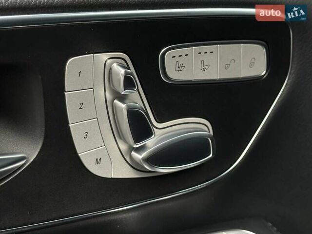 Серый Мерседес В-Класс, объемом двигателя 2.14 л и пробегом 71 тыс. км за 79000 $, фото 37 на Automoto.ua