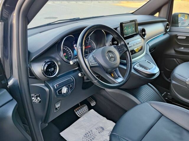 Серый Мерседес В-Класс, объемом двигателя 2 л и пробегом 198 тыс. км за 47900 $, фото 1 на Automoto.ua