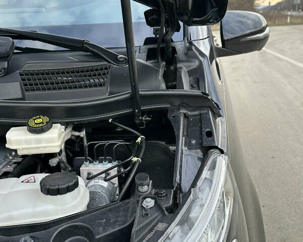 Сірий Мерседес В-Клас, об'ємом двигуна 2.14 л та пробігом 95 тис. км за 64500 $, фото 42 на Automoto.ua