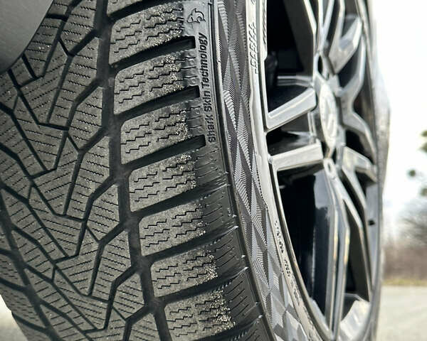 Сірий Мерседес В-Клас, об'ємом двигуна 2.14 л та пробігом 95 тис. км за 64500 $, фото 123 на Automoto.ua