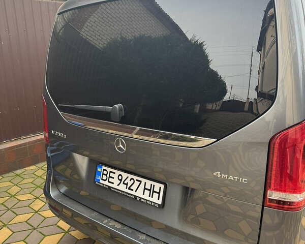 Сірий Мерседес В-Клас, об'ємом двигуна 2.14 л та пробігом 76 тис. км за 78000 $, фото 3 на Automoto.ua