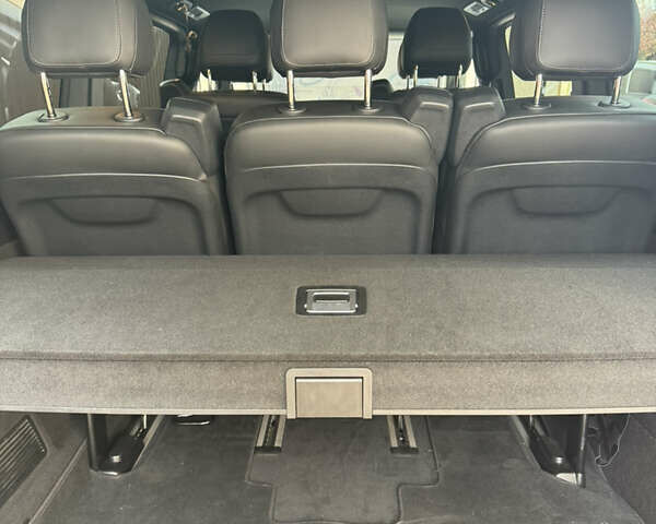 Сірий Мерседес В-Клас, об'ємом двигуна 2.14 л та пробігом 76 тис. км за 78000 $, фото 4 на Automoto.ua