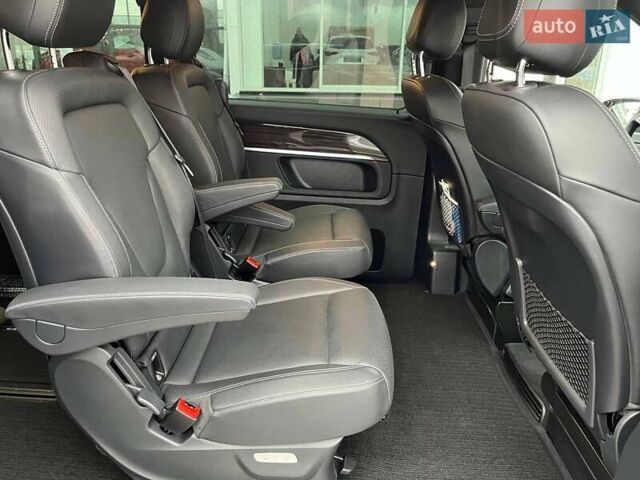 Серый Мерседес В-Класс, объемом двигателя 2.14 л и пробегом 26 тыс. км за 96000 $, фото 32 на Automoto.ua