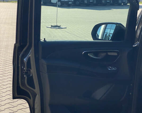 Сірий Мерседес В-Клас, об'ємом двигуна 1.95 л та пробігом 66 тис. км за 64999 $, фото 22 на Automoto.ua