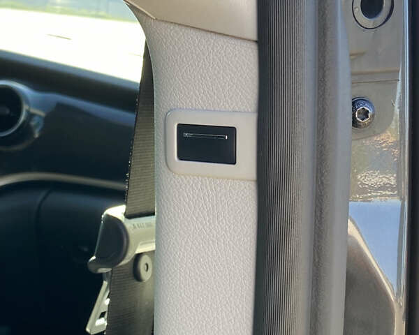 Сірий Мерседес В-Клас, об'ємом двигуна 1.95 л та пробігом 66 тис. км за 64999 $, фото 15 на Automoto.ua