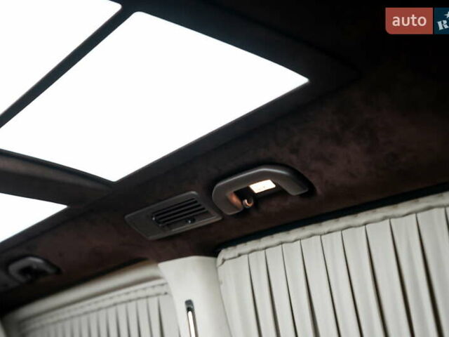 Серый Мерседес В-Класс, объемом двигателя 1.95 л и пробегом 5 тыс. км за 209116 $, фото 19 на Automoto.ua