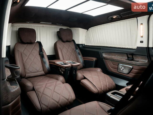 Серый Мерседес В-Класс, объемом двигателя 1.95 л и пробегом 5 тыс. км за 209116 $, фото 21 на Automoto.ua