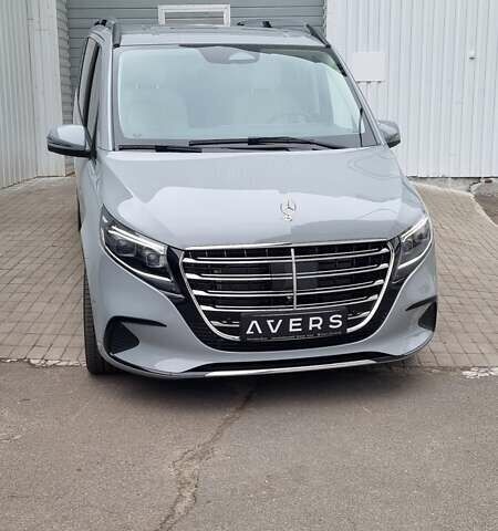 Серый Мерседес В-Класс, объемом двигателя 1.95 л и пробегом 5 тыс. км за 209116 $, фото 23 на Automoto.ua