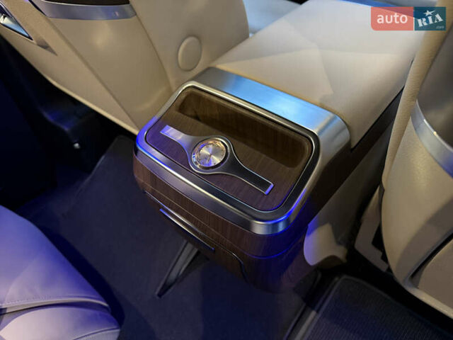 Серый Мерседес В-Класс, объемом двигателя 1.95 л и пробегом 19 тыс. км за 140000 $, фото 34 на Automoto.ua