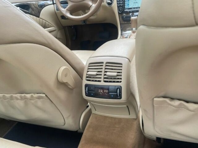 Серый Мерседес В-Класс, объемом двигателя 0 л и пробегом 231 тыс. км за 2300 $, фото 12 на Automoto.ua