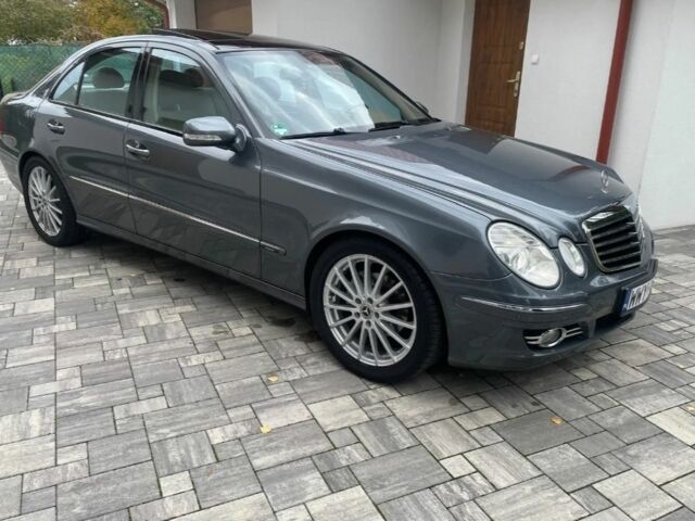 Серый Мерседес В-Класс, объемом двигателя 0 л и пробегом 231 тыс. км за 2300 $, фото 3 на Automoto.ua