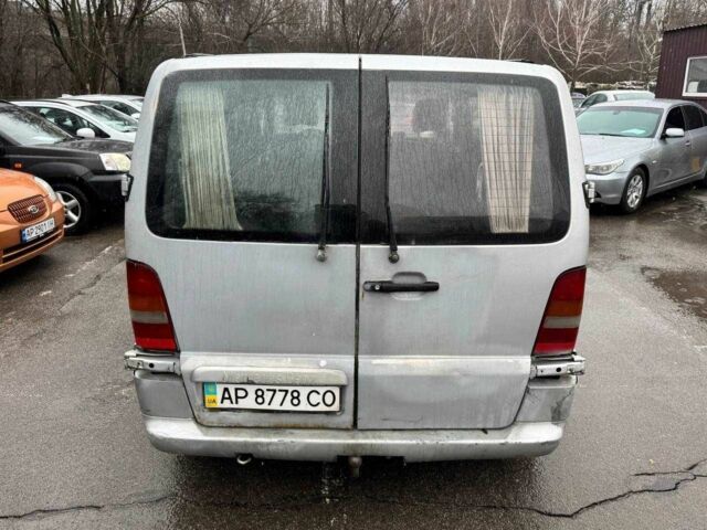 Серый Мерседес В-Класс, объемом двигателя 2.1 л и пробегом 300 тыс. км за 2200 $, фото 7 на Automoto.ua