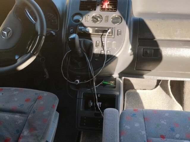 Серый Мерседес В-Класс, объемом двигателя 2.1 л и пробегом 414 тыс. км за 6200 $, фото 6 на Automoto.ua