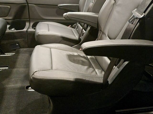 Сірий Мерседес В-Клас, об'ємом двигуна 2.1 л та пробігом 220 тис. км за 36900 $, фото 7 на Automoto.ua