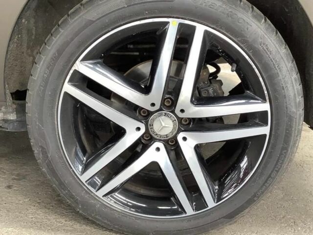 Сірий Мерседес В-Клас, об'ємом двигуна 2.1 л та пробігом 220 тис. км за 36900 $, фото 2 на Automoto.ua