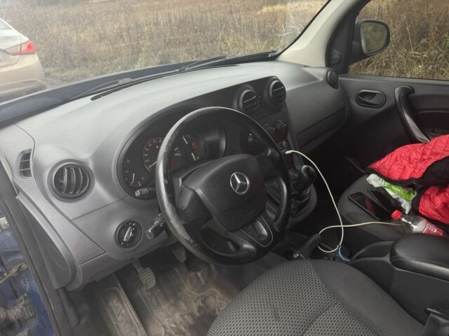 Синий Мерседес В-Класс, объемом двигателя 1.5 л и пробегом 309 тыс. км за 6300 $, фото 7 на Automoto.ua