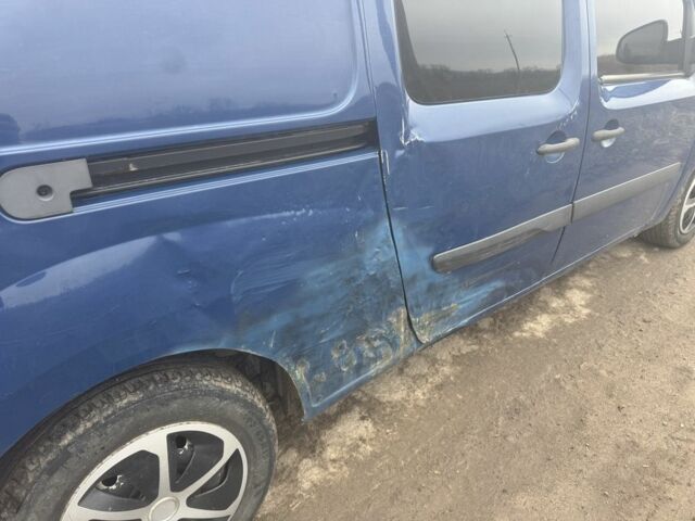 Синий Мерседес В-Класс, объемом двигателя 1.5 л и пробегом 309 тыс. км за 6300 $, фото 4 на Automoto.ua