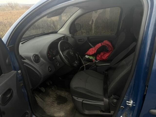 Синий Мерседес В-Класс, объемом двигателя 1.5 л и пробегом 309 тыс. км за 6300 $, фото 6 на Automoto.ua