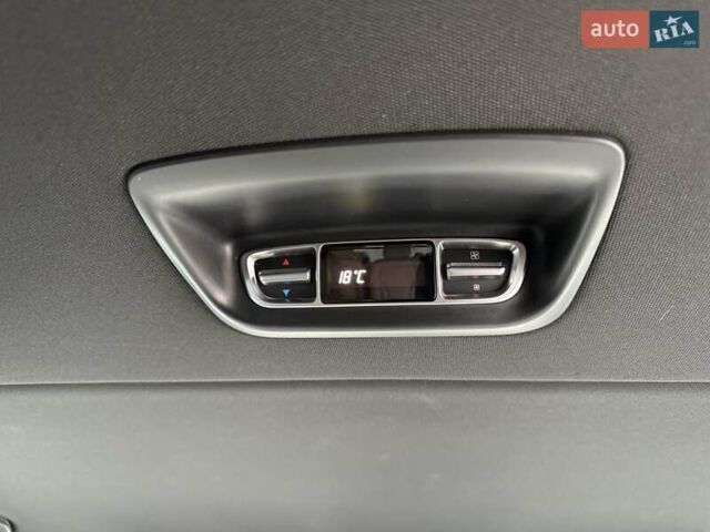 Синій Мерседес В-Клас, об'ємом двигуна 2.14 л та пробігом 240 тис. км за 33300 $, фото 29 на Automoto.ua