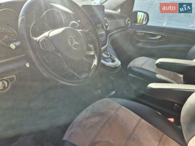 Синий Мерседес В-Класс, объемом двигателя 2.1 л и пробегом 356 тыс. км за 28000 $, фото 7 на Automoto.ua
