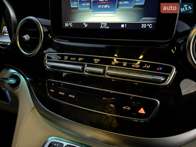 Синий Мерседес В-Класс, объемом двигателя 2.2 л и пробегом 317 тыс. км за 34990 $, фото 58 на Automoto.ua