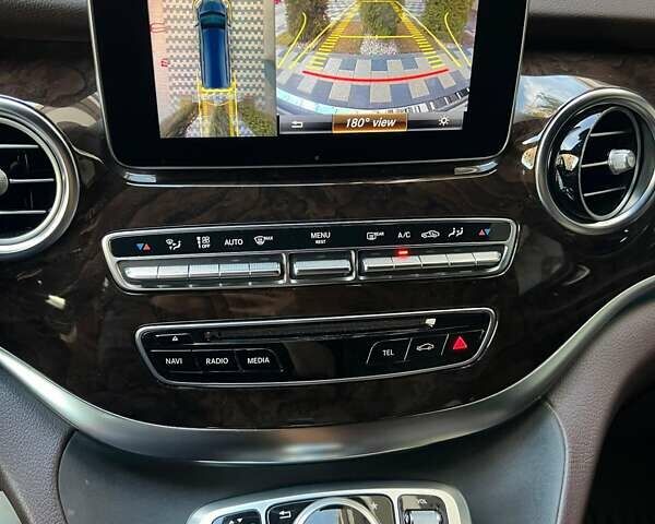 Мерседес В-Класс 2018 в Черновцах на Automoto.ua Синий Мерседес В-Класс, объемом двигателя 2.14 л и пробегом 60 тыс. км за 67799 $, фото 2 на Automoto.ua