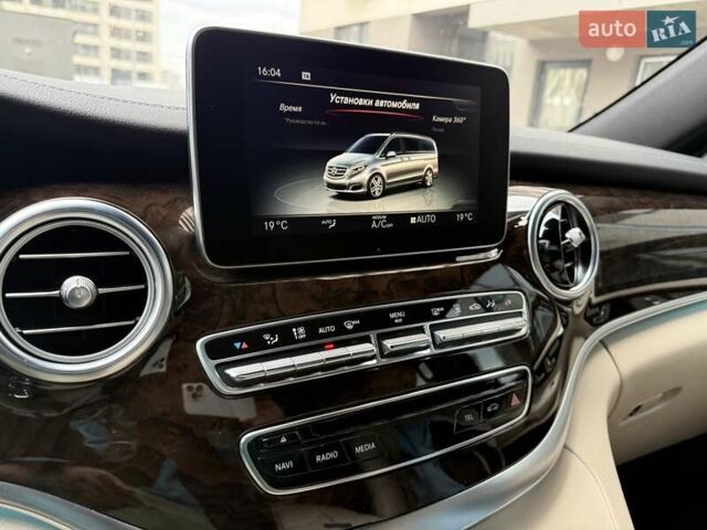 Синий Мерседес В-Класс, объемом двигателя 2.14 л и пробегом 121 тыс. км за 73222 $, фото 95 на Automoto.ua