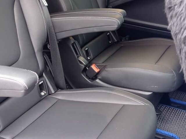 Синій Мерседес В-Клас, об'ємом двигуна 2.1 л та пробігом 109 тис. км за 31000 $, фото 2 на Automoto.ua