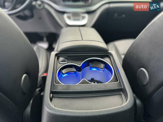 Синій Мерседес В-Клас, об'ємом двигуна 2.14 л та пробігом 97 тис. км за 69999 $, фото 78 на Automoto.ua