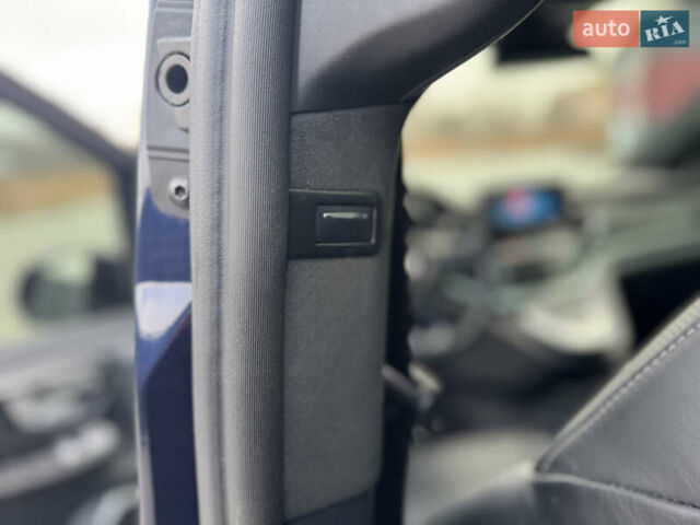 Синій Мерседес В-Клас, об'ємом двигуна 2.14 л та пробігом 97 тис. км за 69999 $, фото 75 на Automoto.ua