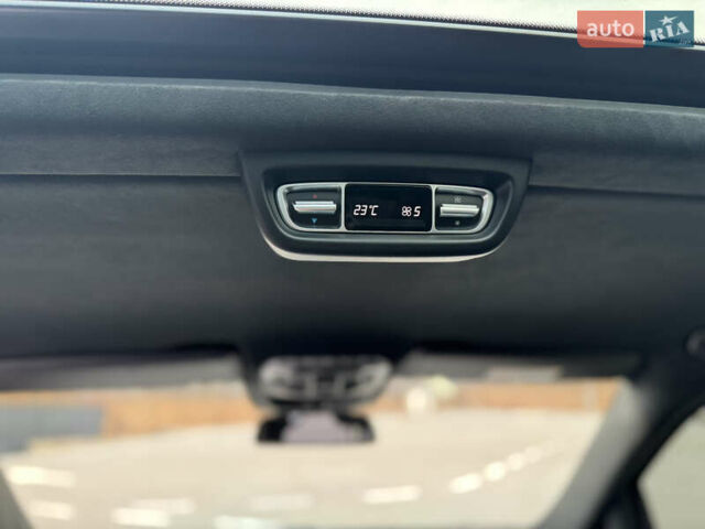 Синій Мерседес В-Клас, об'ємом двигуна 2.14 л та пробігом 97 тис. км за 69999 $, фото 77 на Automoto.ua