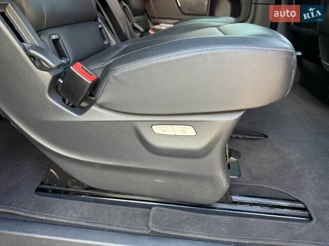 Синий Мерседес В-Класс, объемом двигателя 2 л и пробегом 87 тыс. км за 78900 $, фото 46 на Automoto.ua