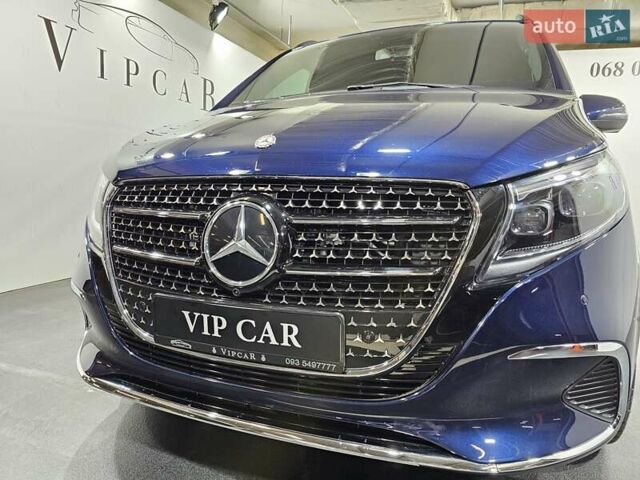 Синий Мерседес В-Класс, объемом двигателя 2 л и пробегом 13 тыс. км за 129999 $, фото 4 на Automoto.ua