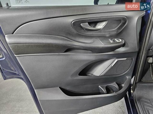 Синий Мерседес В-Класс, объемом двигателя 2 л и пробегом 13 тыс. км за 129999 $, фото 38 на Automoto.ua