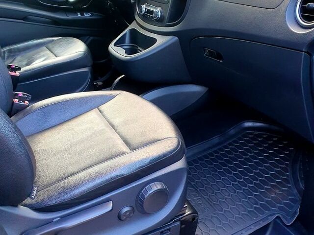 Синий Мерседес В-Класс, объемом двигателя 2 л и пробегом 141 тыс. км за 21500 $, фото 1 на Automoto.ua