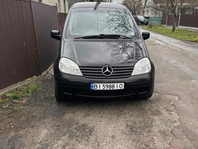 Черный Мерседес Ванео, объемом двигателя 1.7 л и пробегом 280 тыс. км за 4000 $, фото 1 на Automoto.ua
