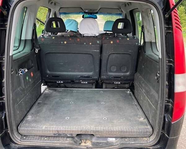 Черный Мерседес Ванео, объемом двигателя 1.9 л и пробегом 300 тыс. км за 2900 $, фото 11 на Automoto.ua