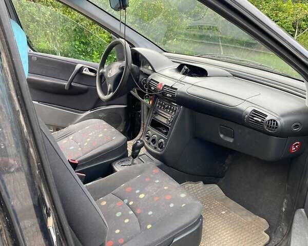 Черный Мерседес Ванео, объемом двигателя 1.9 л и пробегом 300 тыс. км за 2900 $, фото 8 на Automoto.ua