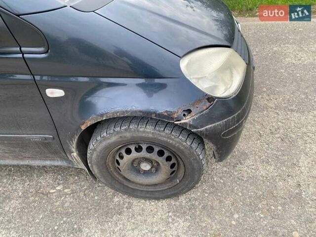 Черный Мерседес Ванео, объемом двигателя 1.9 л и пробегом 300 тыс. км за 2900 $, фото 15 на Automoto.ua