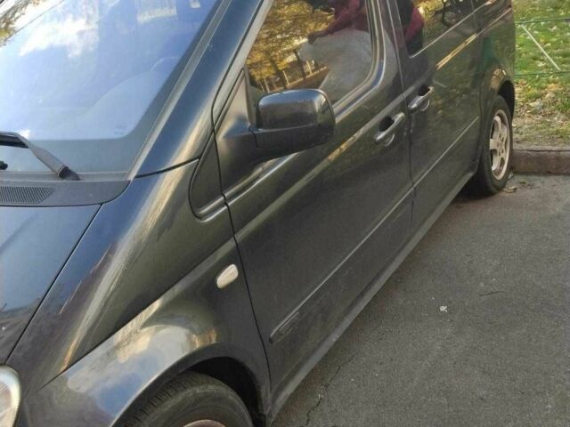 Черный Мерседес Ванео, объемом двигателя 1.9 л и пробегом 155 тыс. км за 4000 $, фото 3 на Automoto.ua