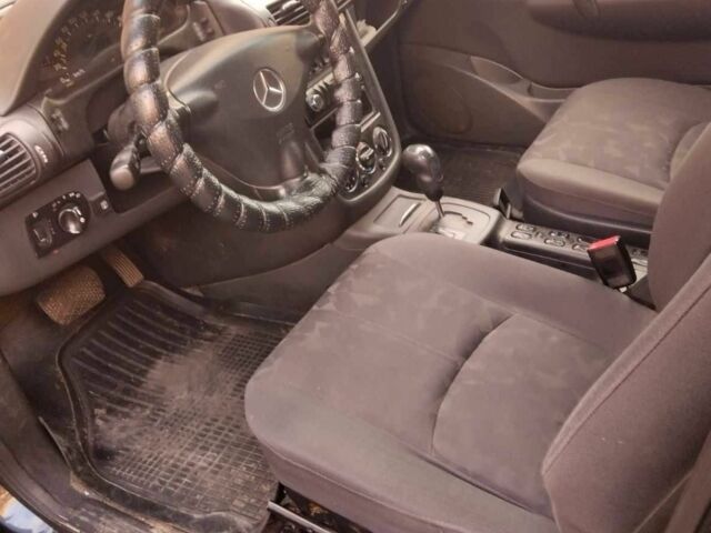 Черный Мерседес Ванео, объемом двигателя 1.9 л и пробегом 155 тыс. км за 4500 $, фото 15 на Automoto.ua