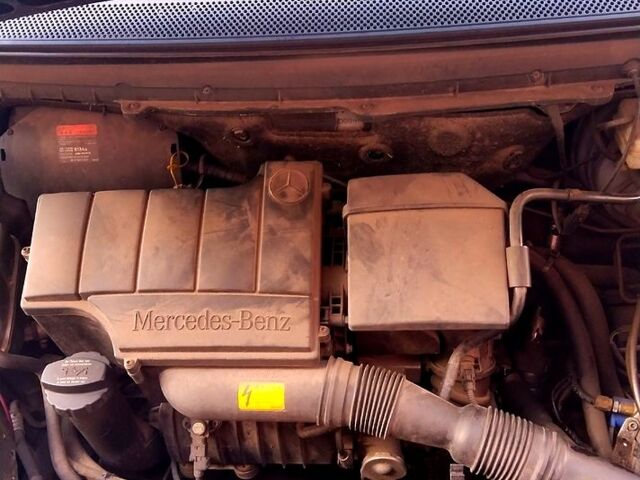 Черный Мерседес Ванео, объемом двигателя 1.9 л и пробегом 155 тыс. км за 4500 $, фото 9 на Automoto.ua