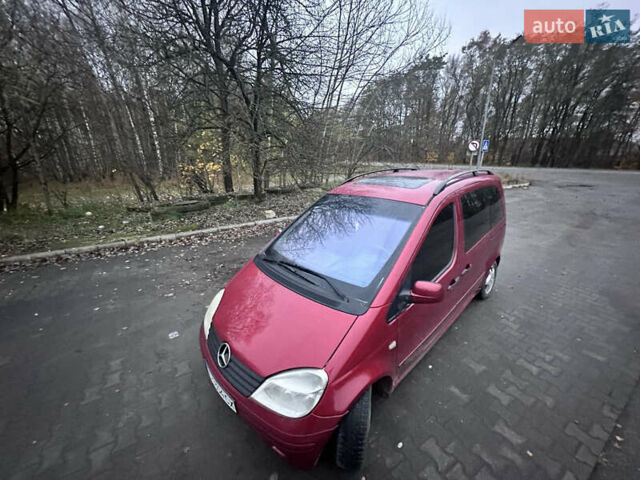 Красный Мерседес Ванео, объемом двигателя 1.7 л и пробегом 284 тыс. км за 4900 $, фото 3 на Automoto.ua