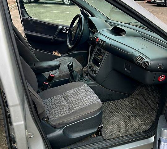 Серый Мерседес Ванео, объемом двигателя 1.7 л и пробегом 0 тыс. км за 2950 $, фото 4 на Automoto.ua