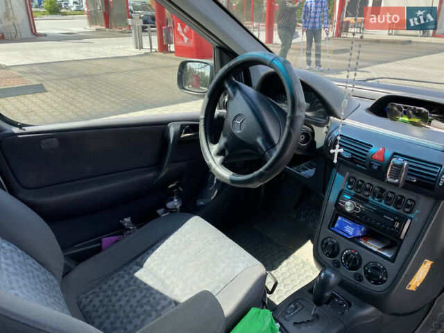 Серый Мерседес Ванео, объемом двигателя 1.7 л и пробегом 300 тыс. км за 3500 $, фото 8 на Automoto.ua