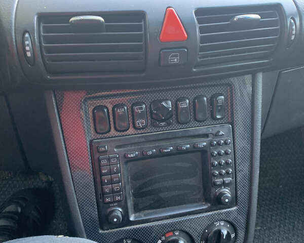 Серый Мерседес Ванео, объемом двигателя 1.69 л и пробегом 320 тыс. км за 2700 $, фото 8 на Automoto.ua