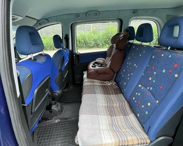 Синій Мерседес Ванео, об'ємом двигуна 1.6 л та пробігом 228 тис. км за 3500 $, фото 5 на Automoto.ua